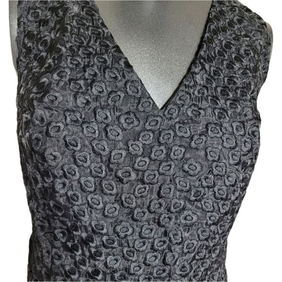 Ann Taylor  - Picture 3 of 8